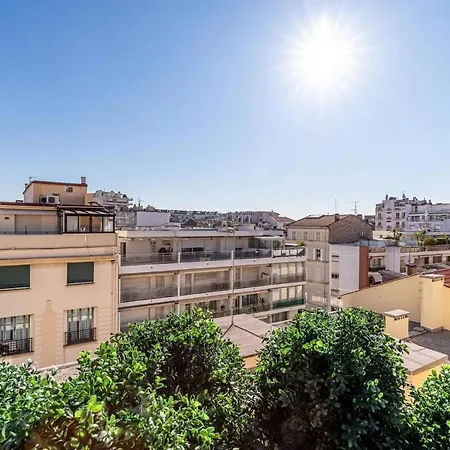 Beautiful 4 Bedrooms, Terrace, Apartment *