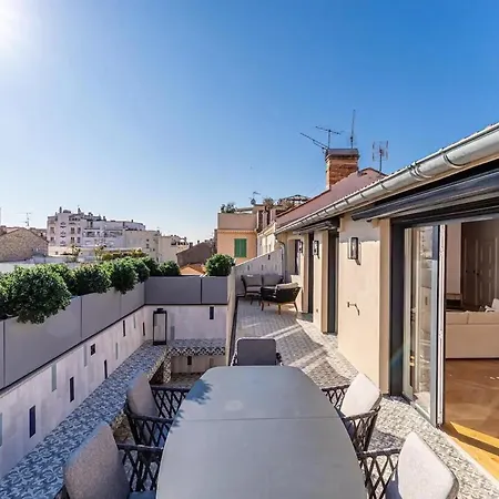 Beautiful 4 Bedrooms, Terrace,