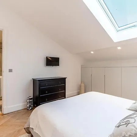 Beautiful 4 Bedrooms, Terrace, Apartment Cannes