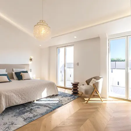 شقة Beautiful 4 Bedrooms, Terrace, *
