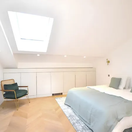 Beautiful 4 Bedrooms, Terrace, * كان