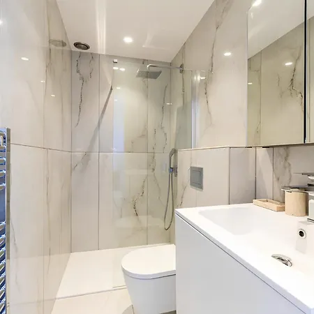 Beautiful 4 Bedrooms, Terrace, شقة كان
